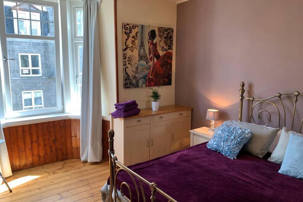 Spacious 2 Bedroom Apartment In Aberdeen City Exteriör bild